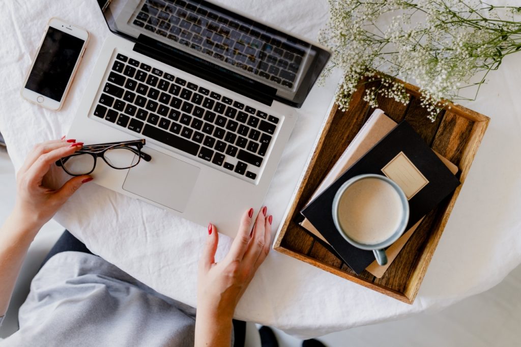 Learn to like being single with a free email course from The American Spinster.